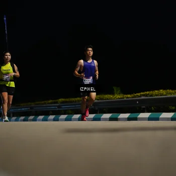Runner Photo 7371247