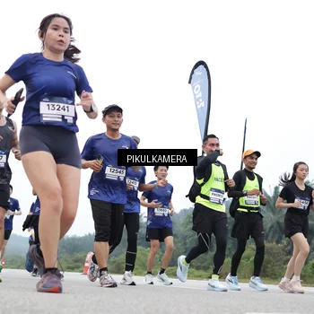 Runner Photo 7371255