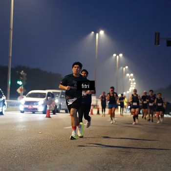 Runner Photo 7371304