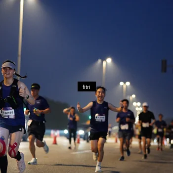 Runner Photo 7371337