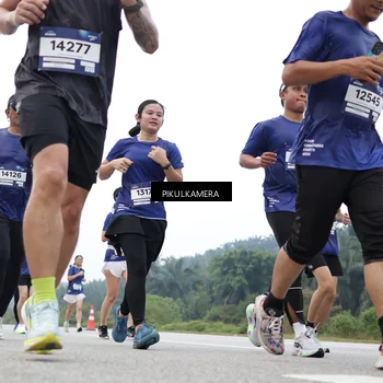 Runner Photo 7371391