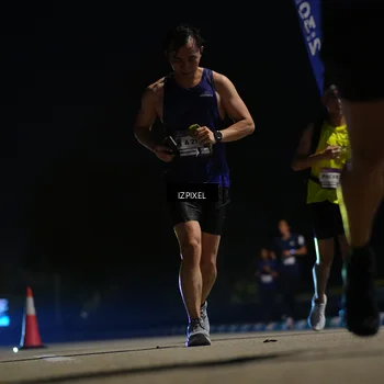 Runner Photo 7371423