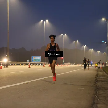 Runner Photo 7371425