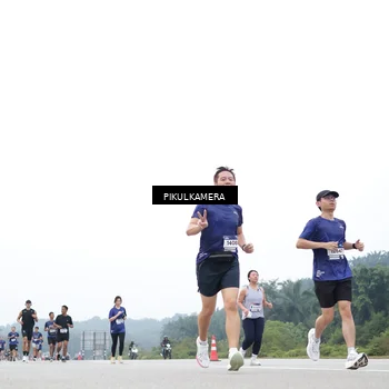 Runner Photo 7371497