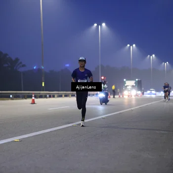 Runner Photo 7371498