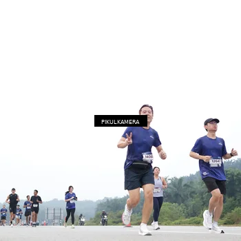 Runner Photo 7371512