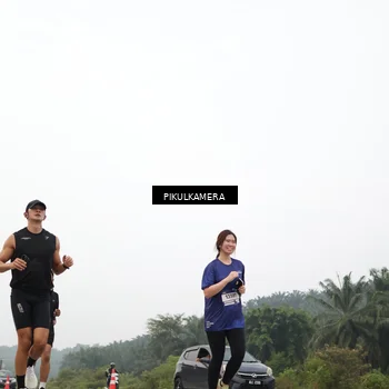 Runner Photo 7371538