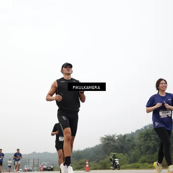 Runner Photo 7371540