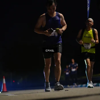 Runner Photo 7371546