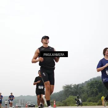 Runner Photo 7371559