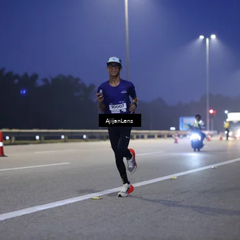 Runner Photo 7371564