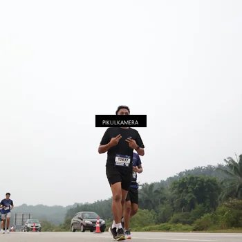 Runner Photo 7371593