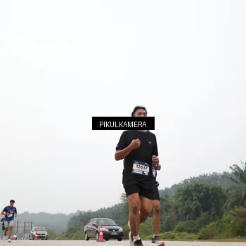 Runner Photo 7371611