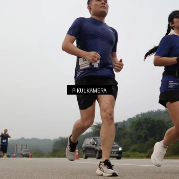 Runner Photo 7371639