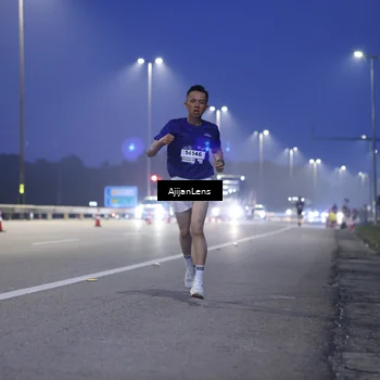Runner Photo 7371655