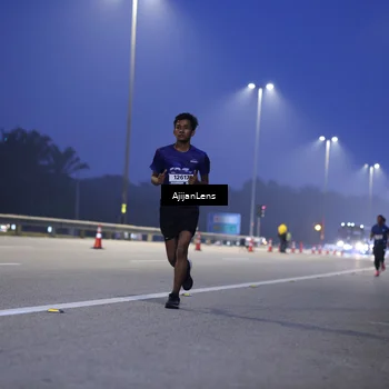 Runner Photo 7371665