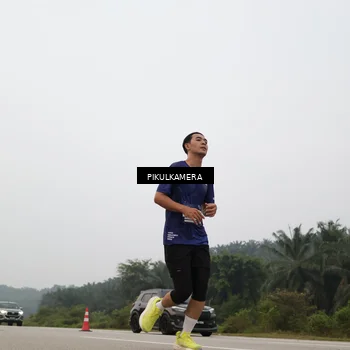 Runner Photo 7371675