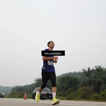 Runner Photo 7371677