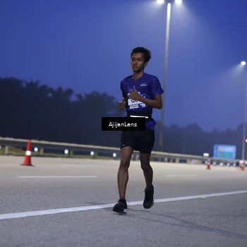 Runner Photo 7371696
