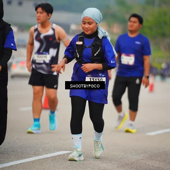 Runner Photo 7371705