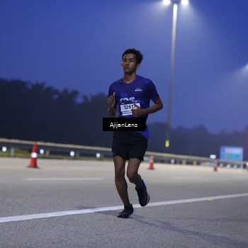 Runner Photo 7371724