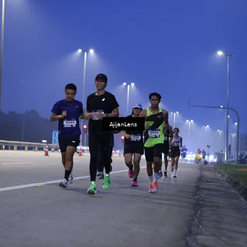 Runner Photo 7371802