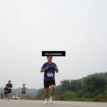 Runner Photo 7371818