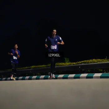 Runner Photo 7371845