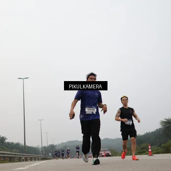 Runner Photo 7371851