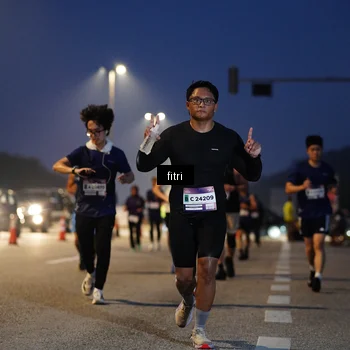 Runner Photo 7371877