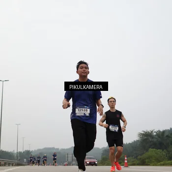 Runner Photo 7371884