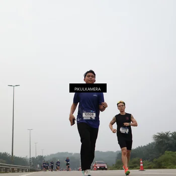Runner Photo 7371897