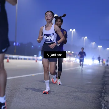 Runner Photo 7371905