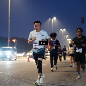 Runner Photo 7371907