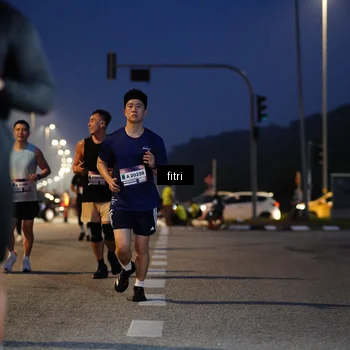 Runner Photo 7371940