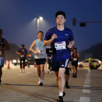Runner Photo 7371963