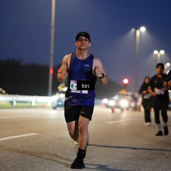 Runner Photo 7372047