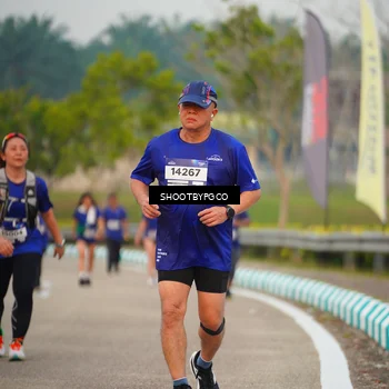 Runner Photo 7372114