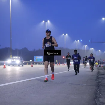 Runner Photo 7372117