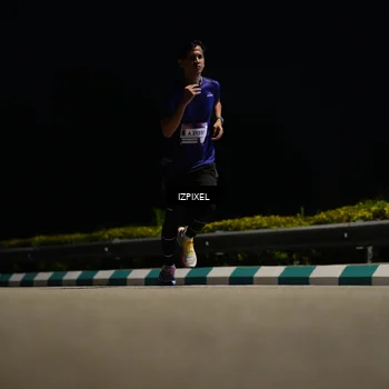 Runner Photo 7372253