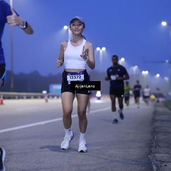 Runner Photo 7372348