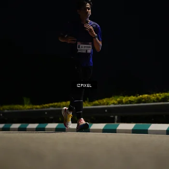 Runner Photo 7372360