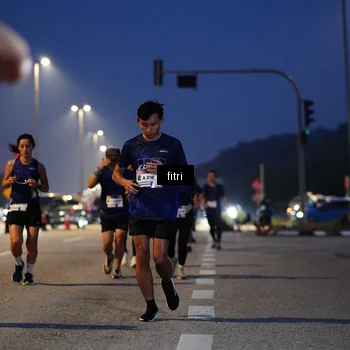Runner Photo 7372381