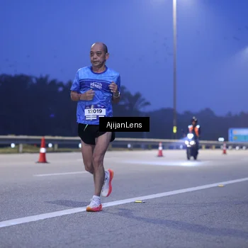 Runner Photo 7372389
