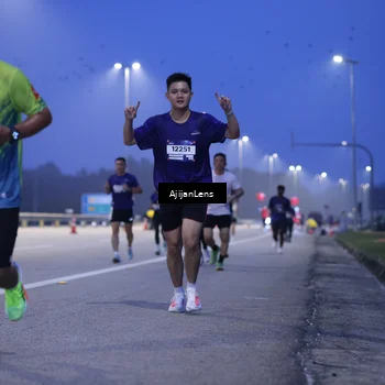 Runner Photo 7372416