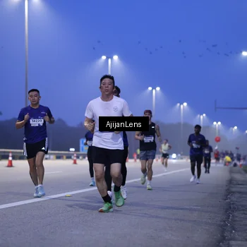 Runner Photo 7372455