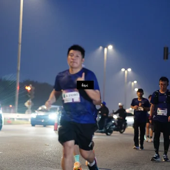 Runner Photo 7372462