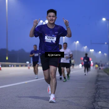Runner Photo 7372497