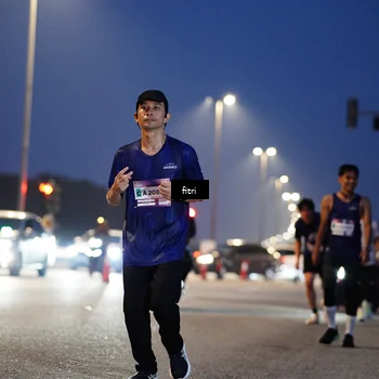 Runner Photo 7372498