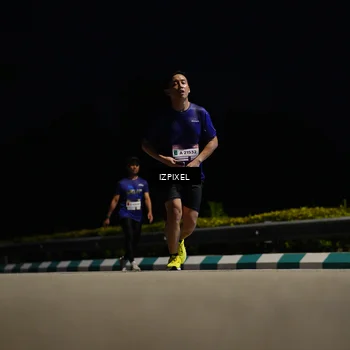 Runner Photo 7372557